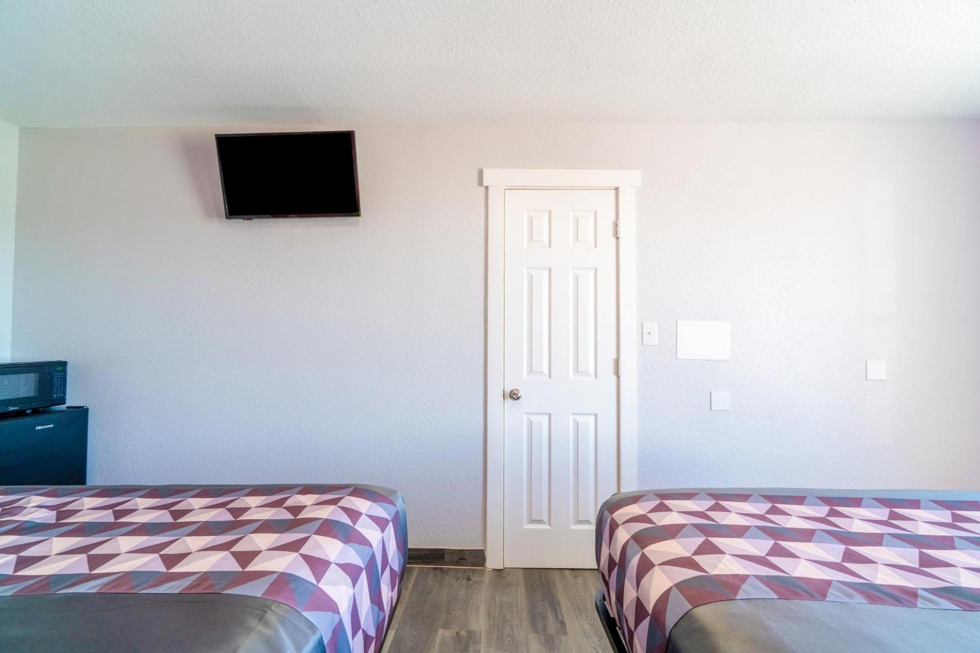Royal Inn By Oyo Stephenville Exterior photo