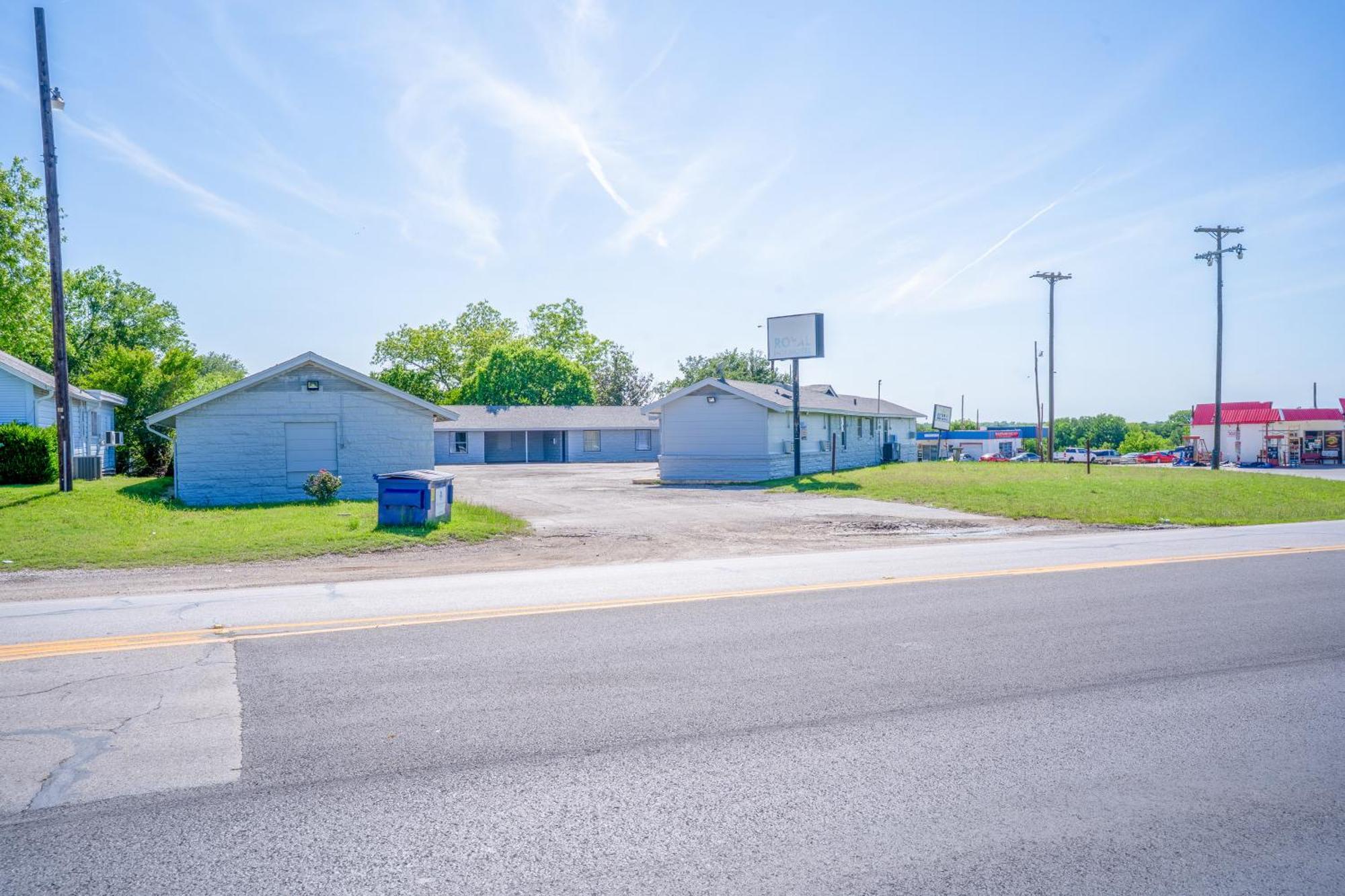 Royal Inn By Oyo Stephenville Exterior photo